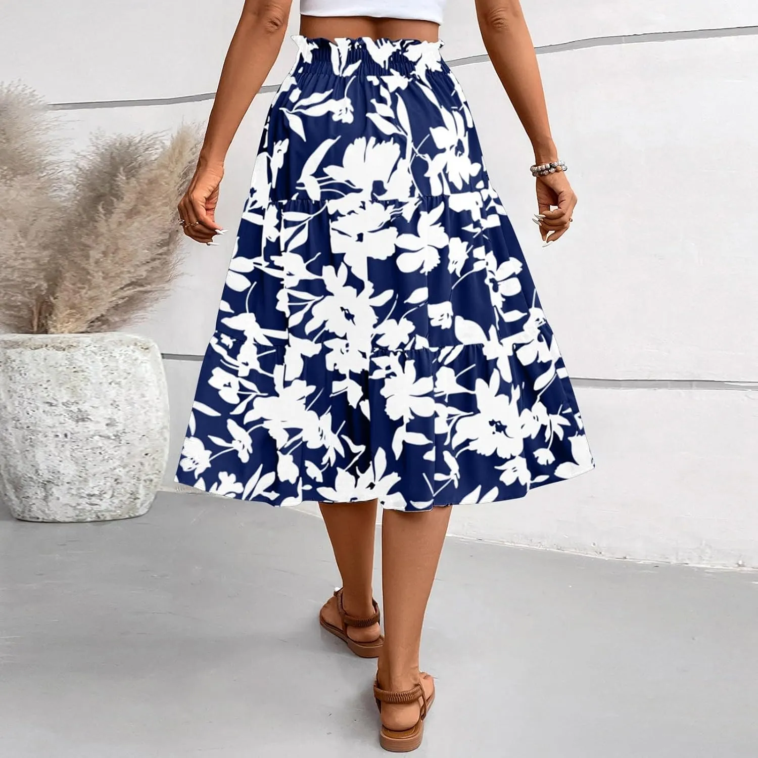 Maxi Skirts for Women 2025 Summer Elastic High Waisted Tiered Floral Skirts Beach Boho A-Line Flowy Swing Long Skirts